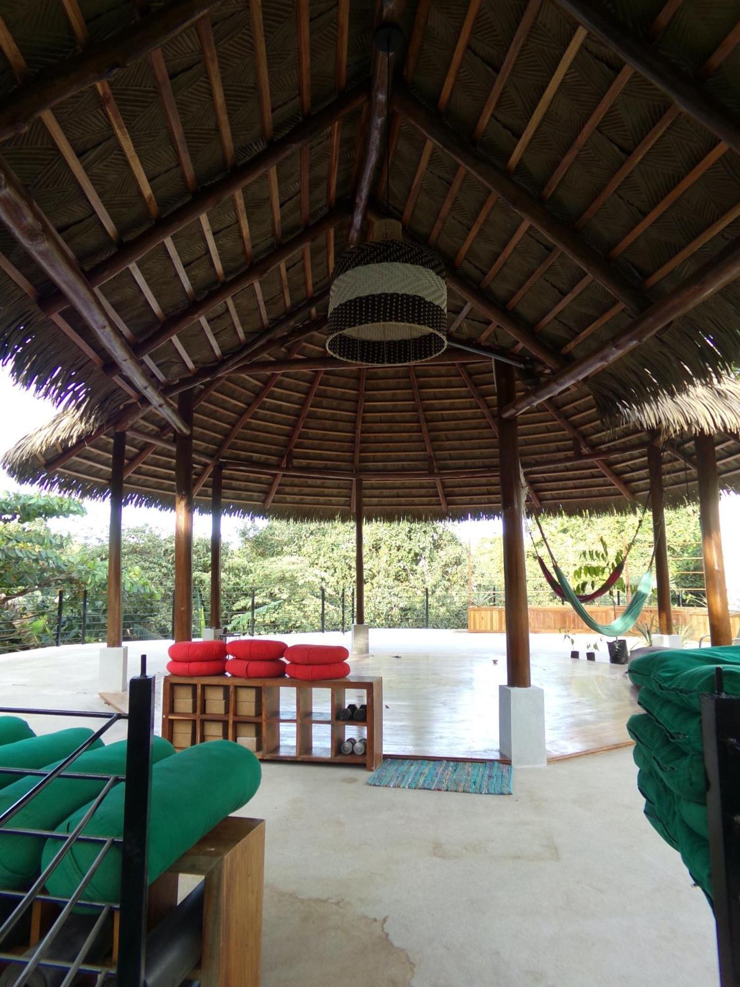 Iluminar Beachfront Suites Nosara Rom bilde