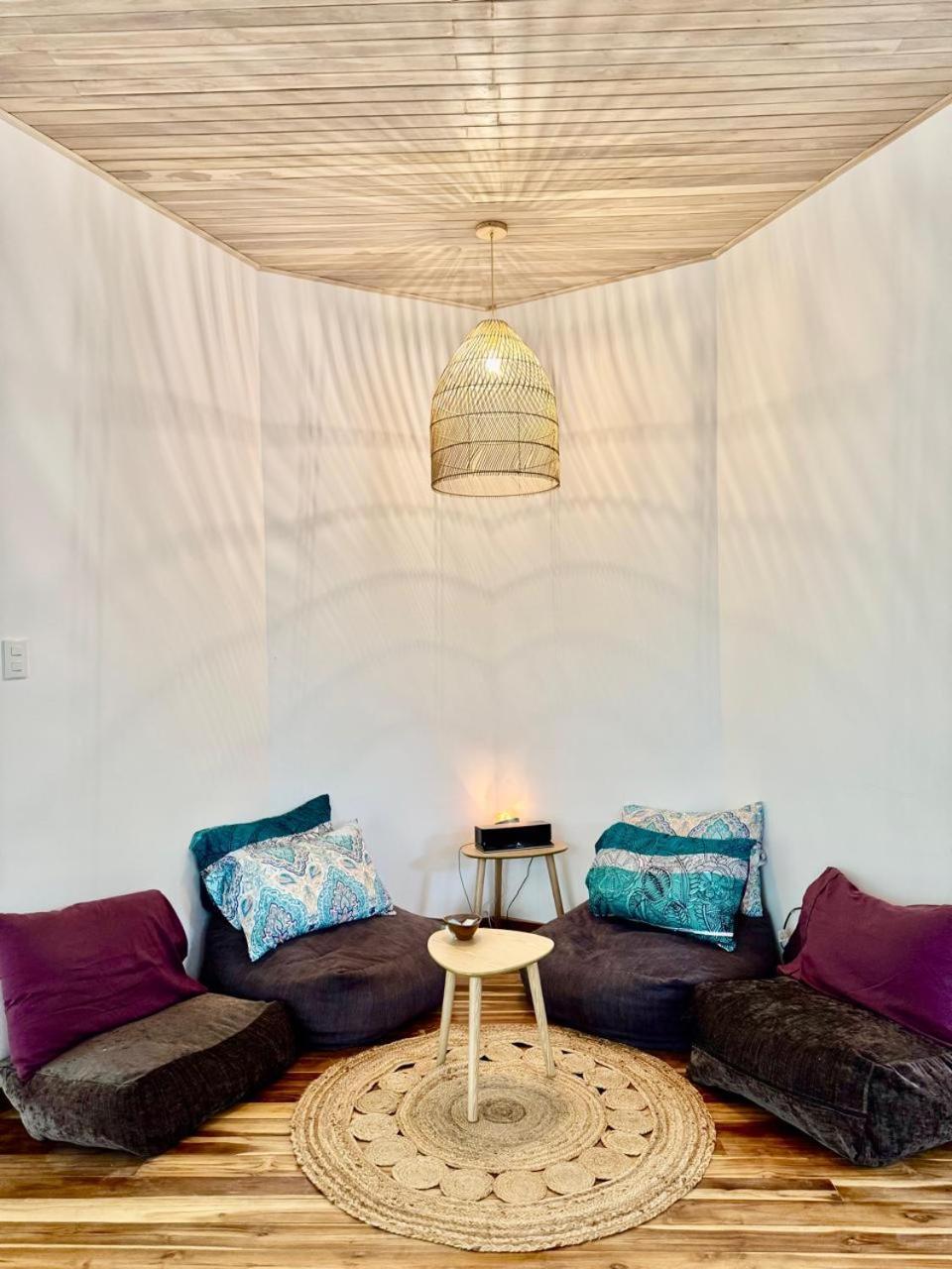 Iluminar Beachfront Suites Nosara Rom bilde